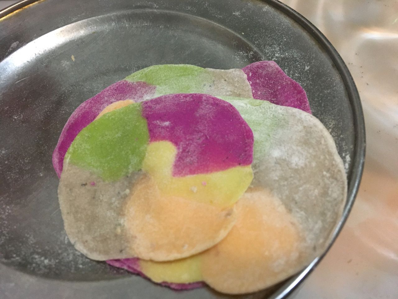 五彩虾饺