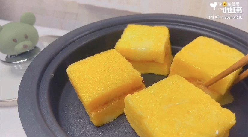 5分钟就做好的草莓西多士,快手早餐