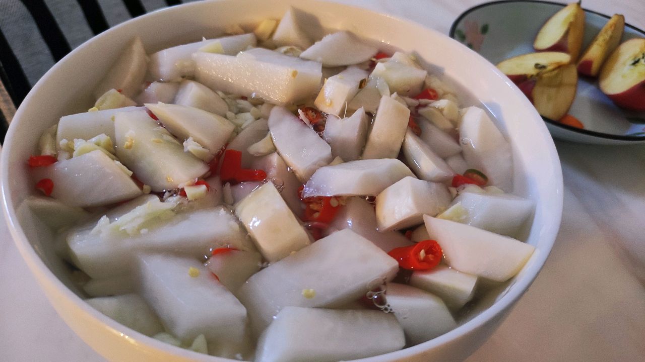 爱芳泡萝卜