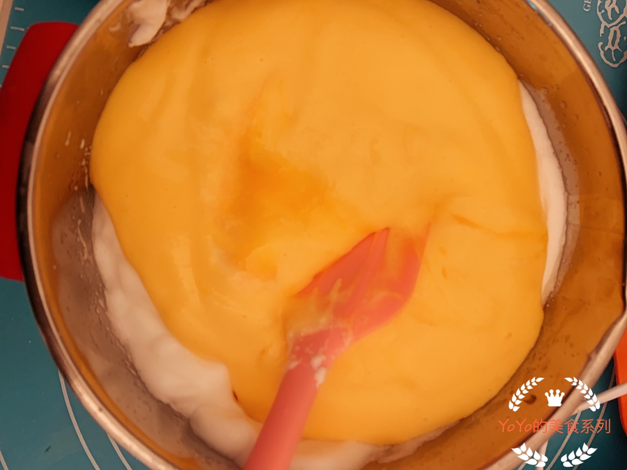 爱心巧克力水果奶油蛋糕