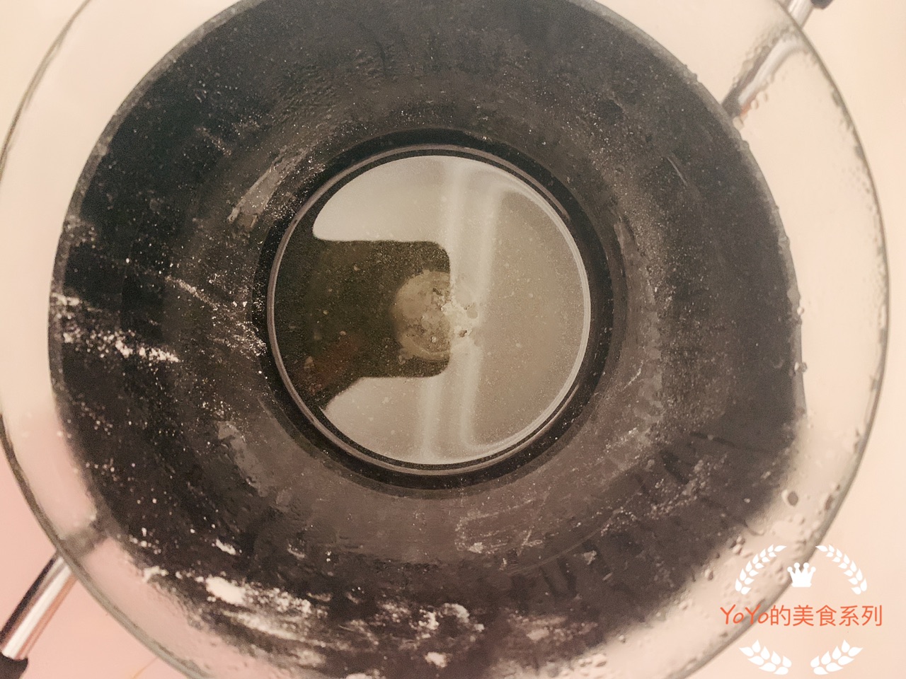 爱心巧克力水果奶油蛋糕