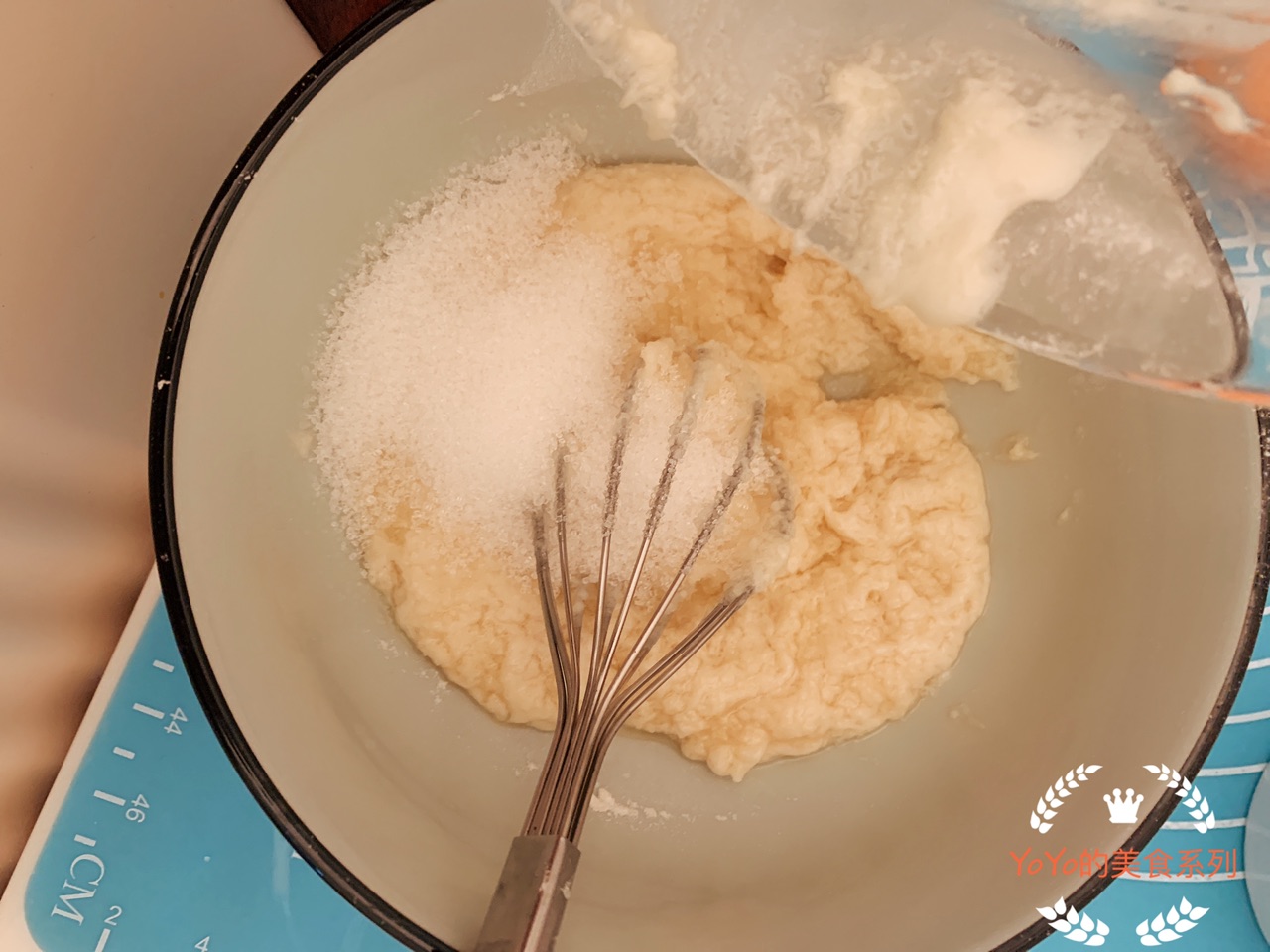 爱心巧克力水果奶油蛋糕