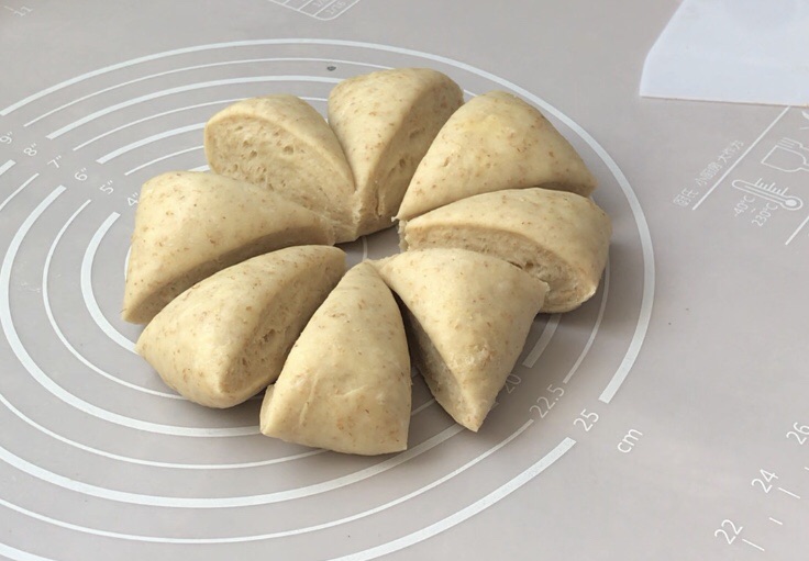 奥尔良鸡肉烤包子