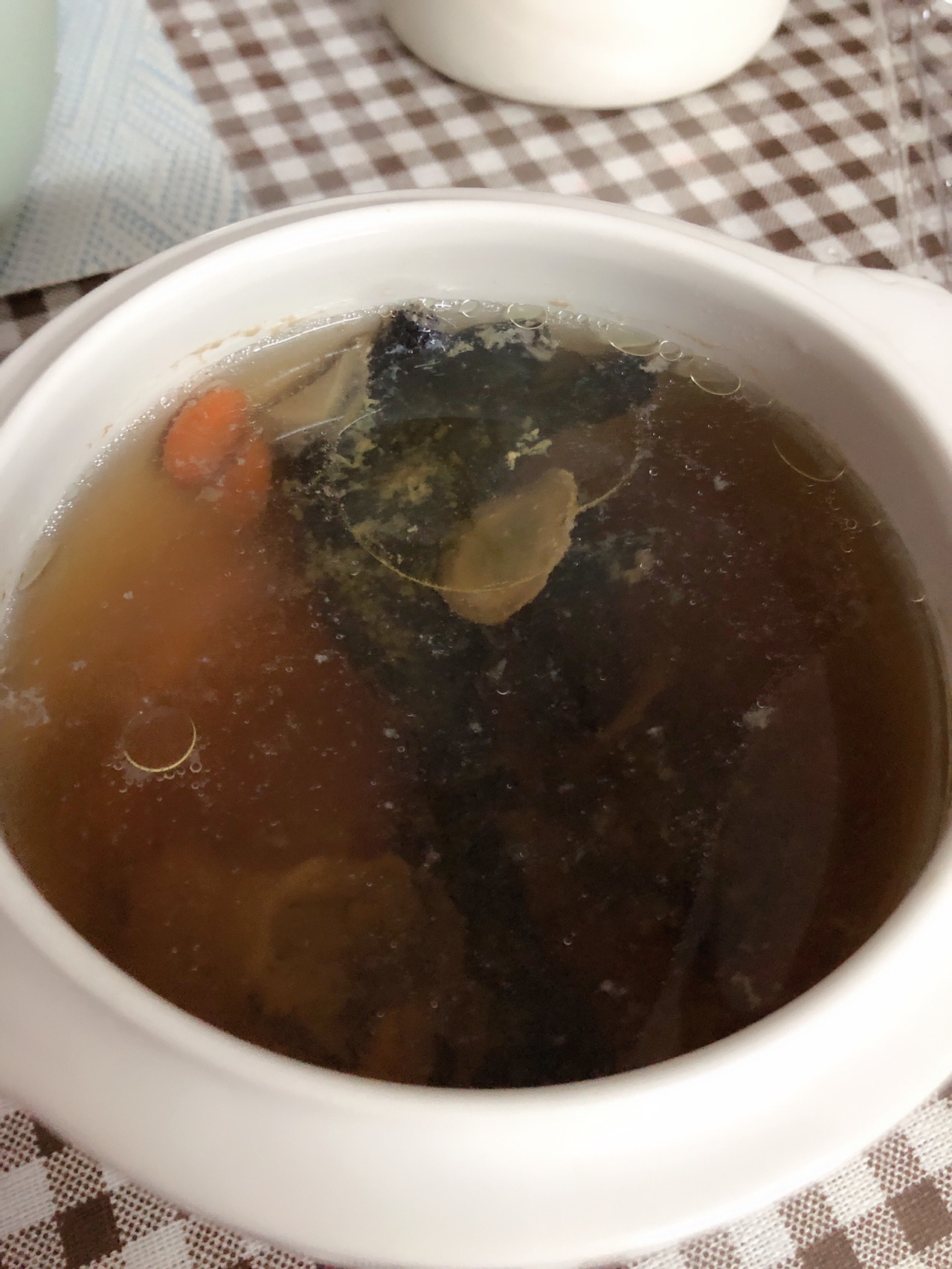 奥尔良鸡肉虾焖锅