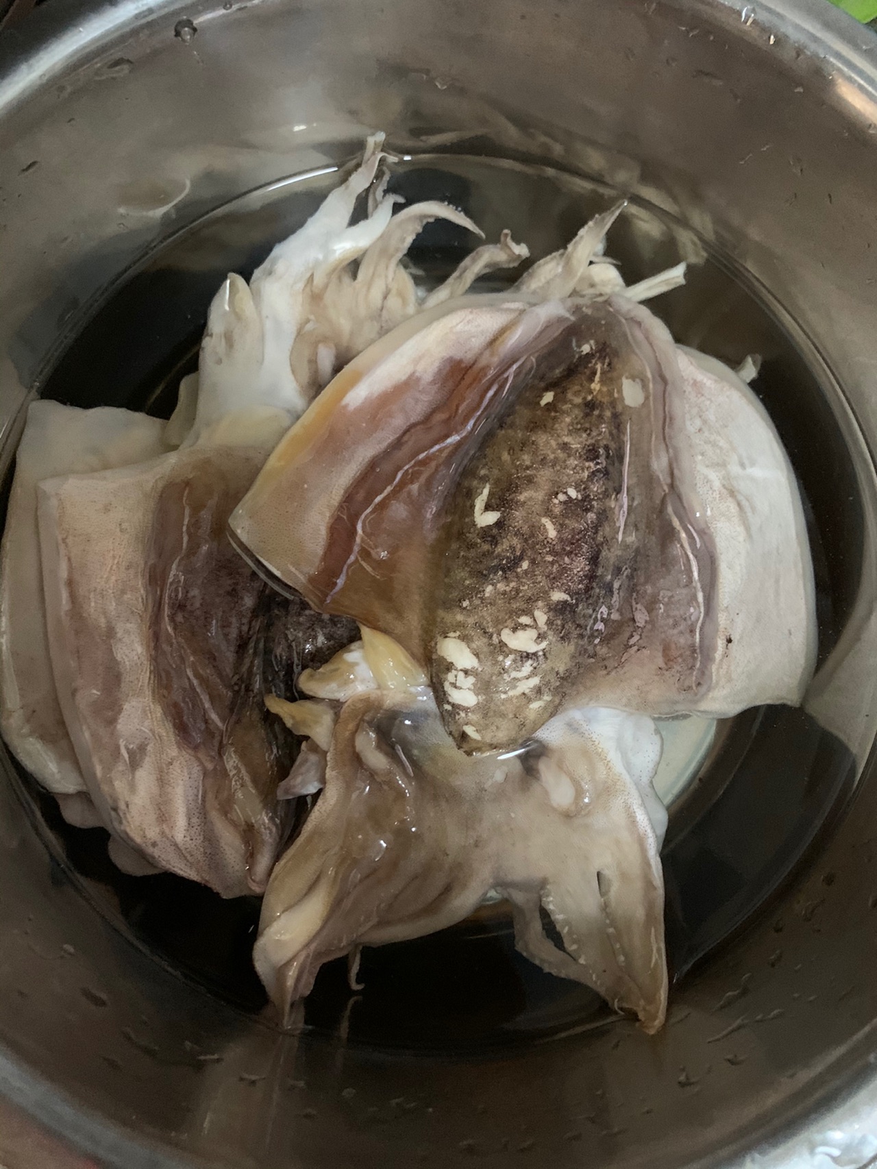 熬夜滋补的墨鱼莲子鸡