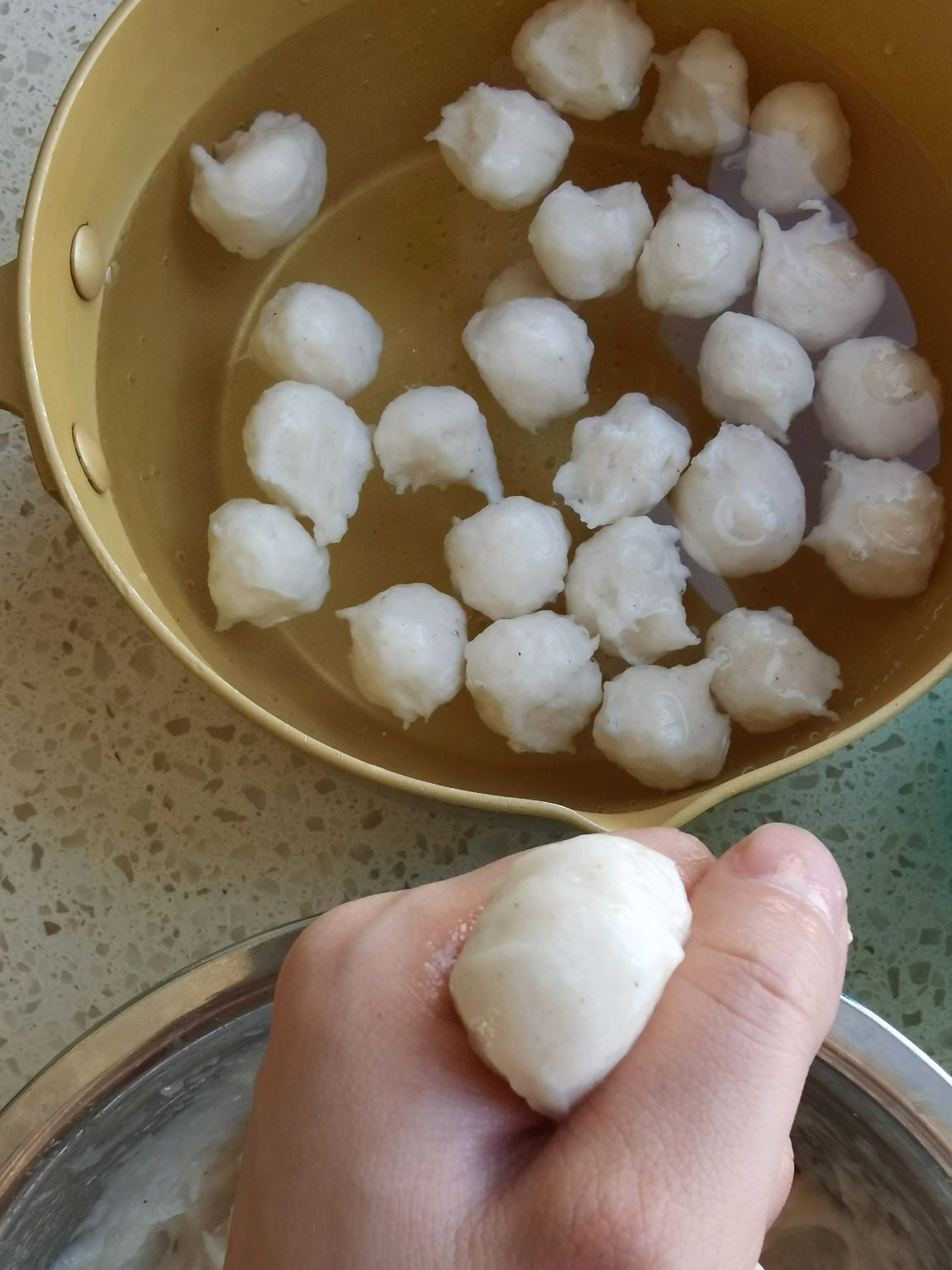 巴沙鱼丸汤（自制鱼丸）