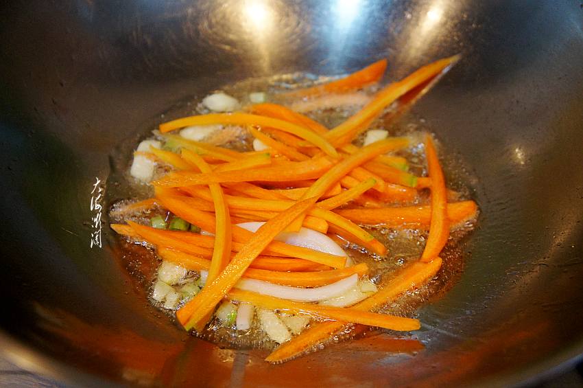白菜冻豆腐炖粉条