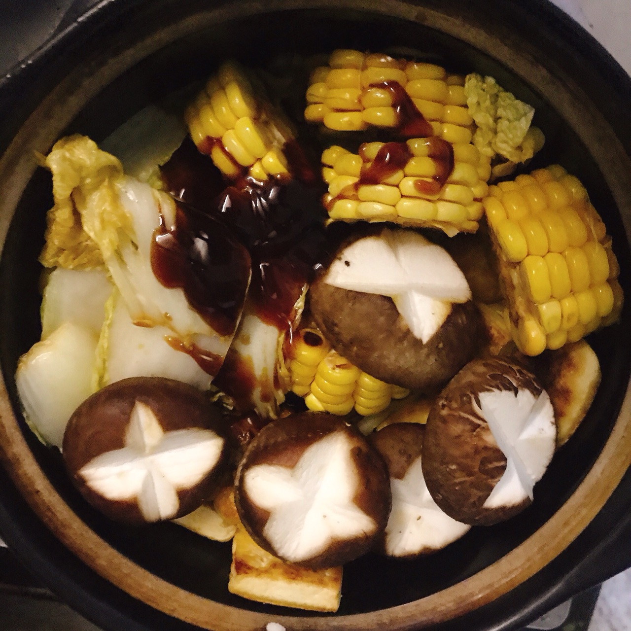 白菜豆腐玉米煲