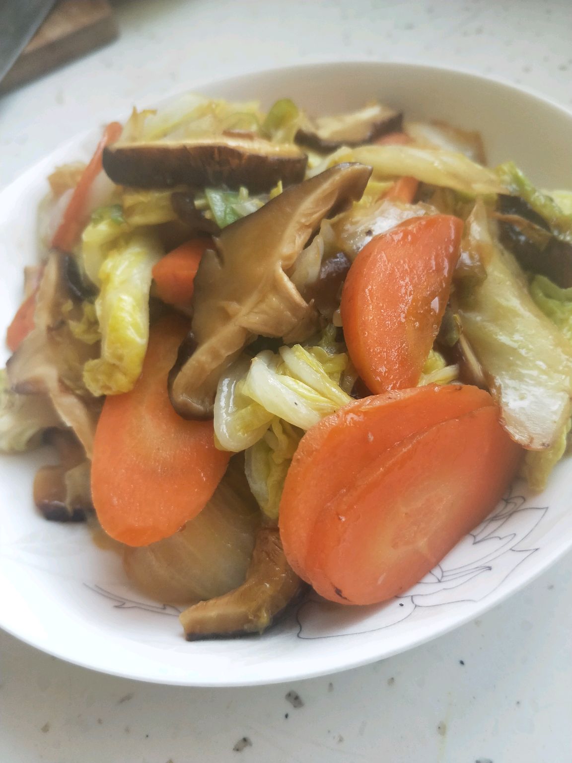 白菜胡萝卜炒香菇