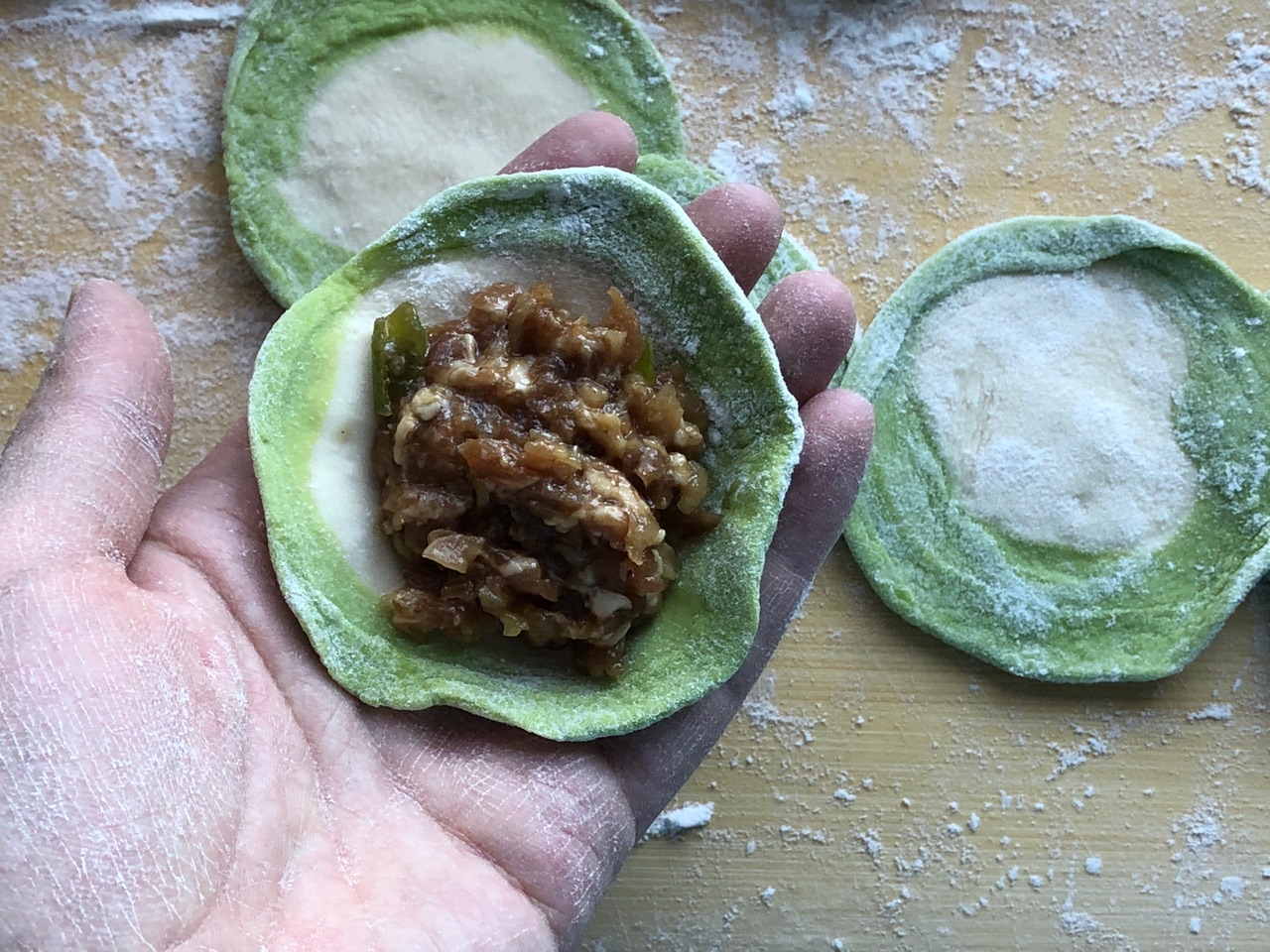 百财饺子