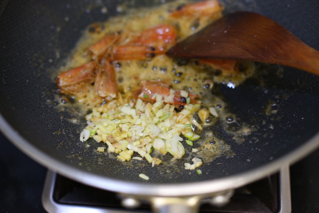 白菜鲜虾豆腐煲