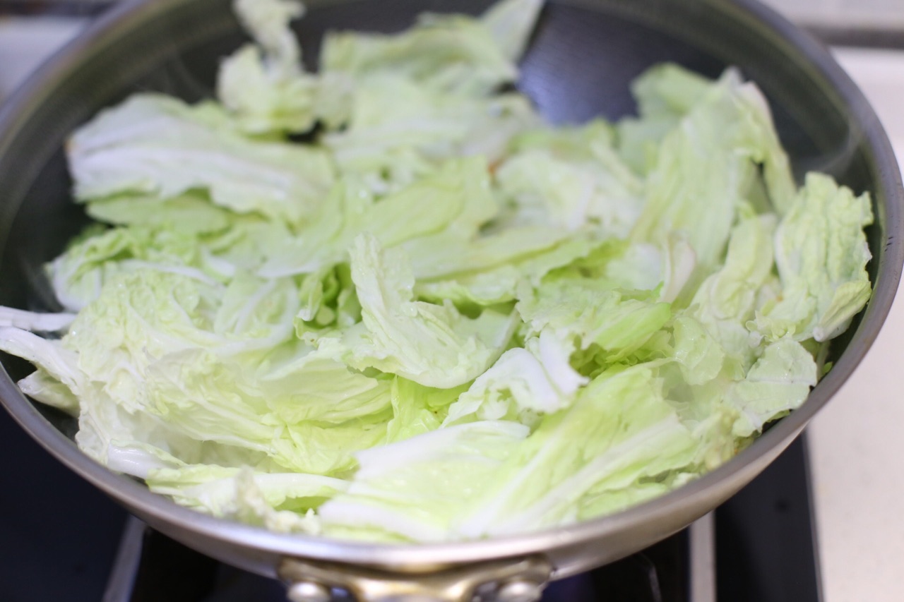 白菜鲜虾豆腐煲