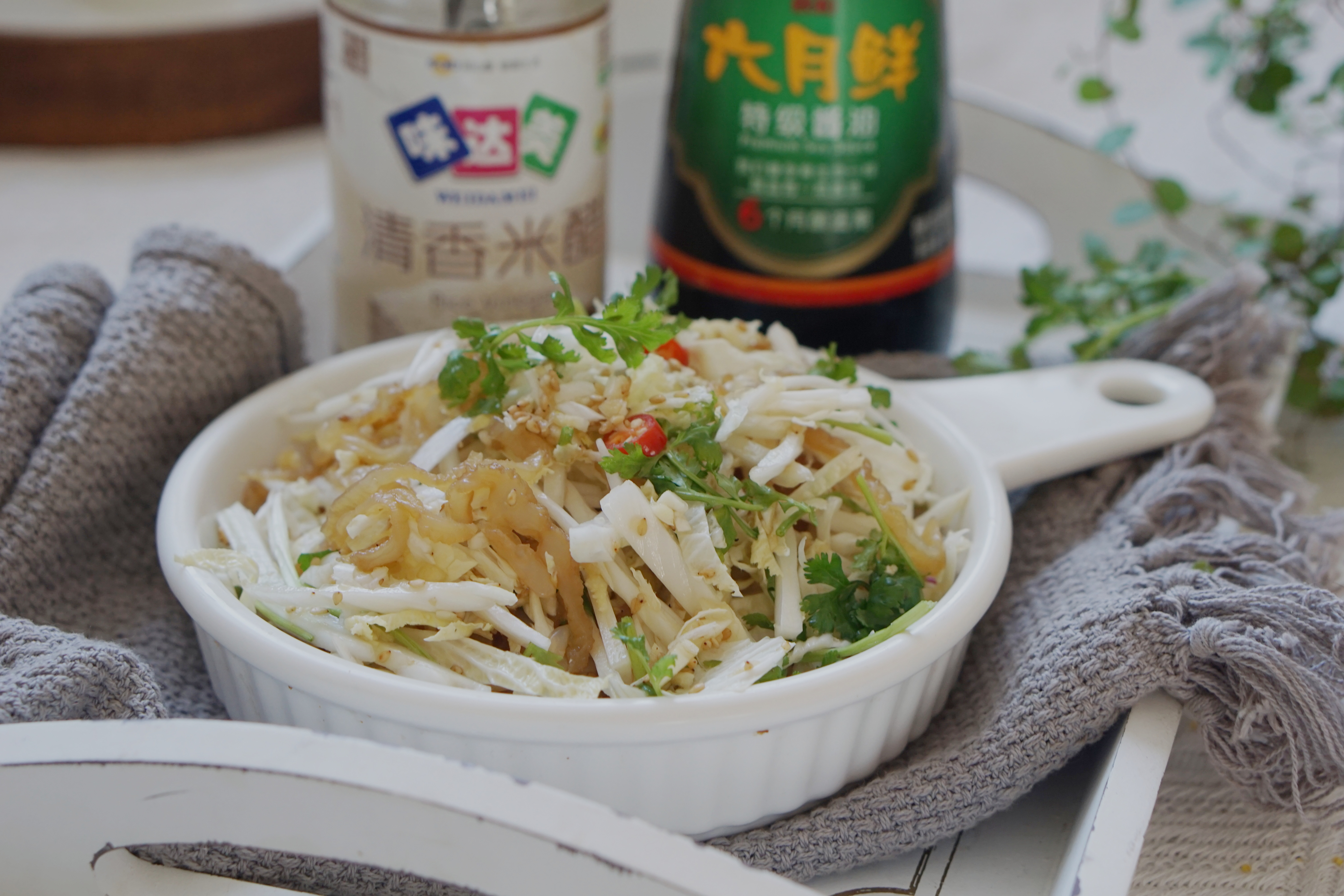 白菜心拌海蜇皮