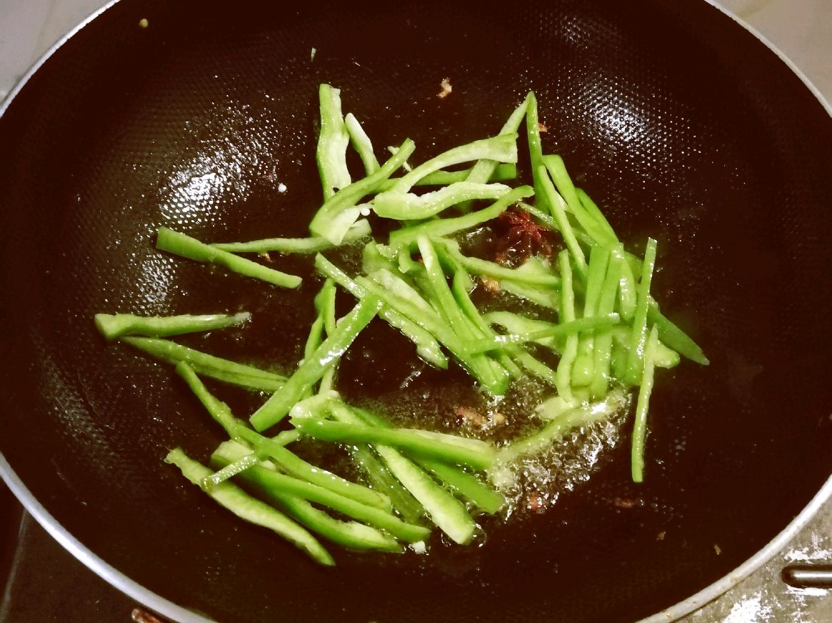 百吃不厌的青椒土豆丝