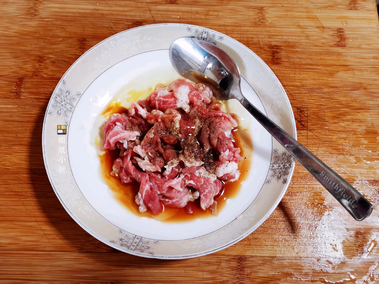百合炒肉片鲜香嫩滑