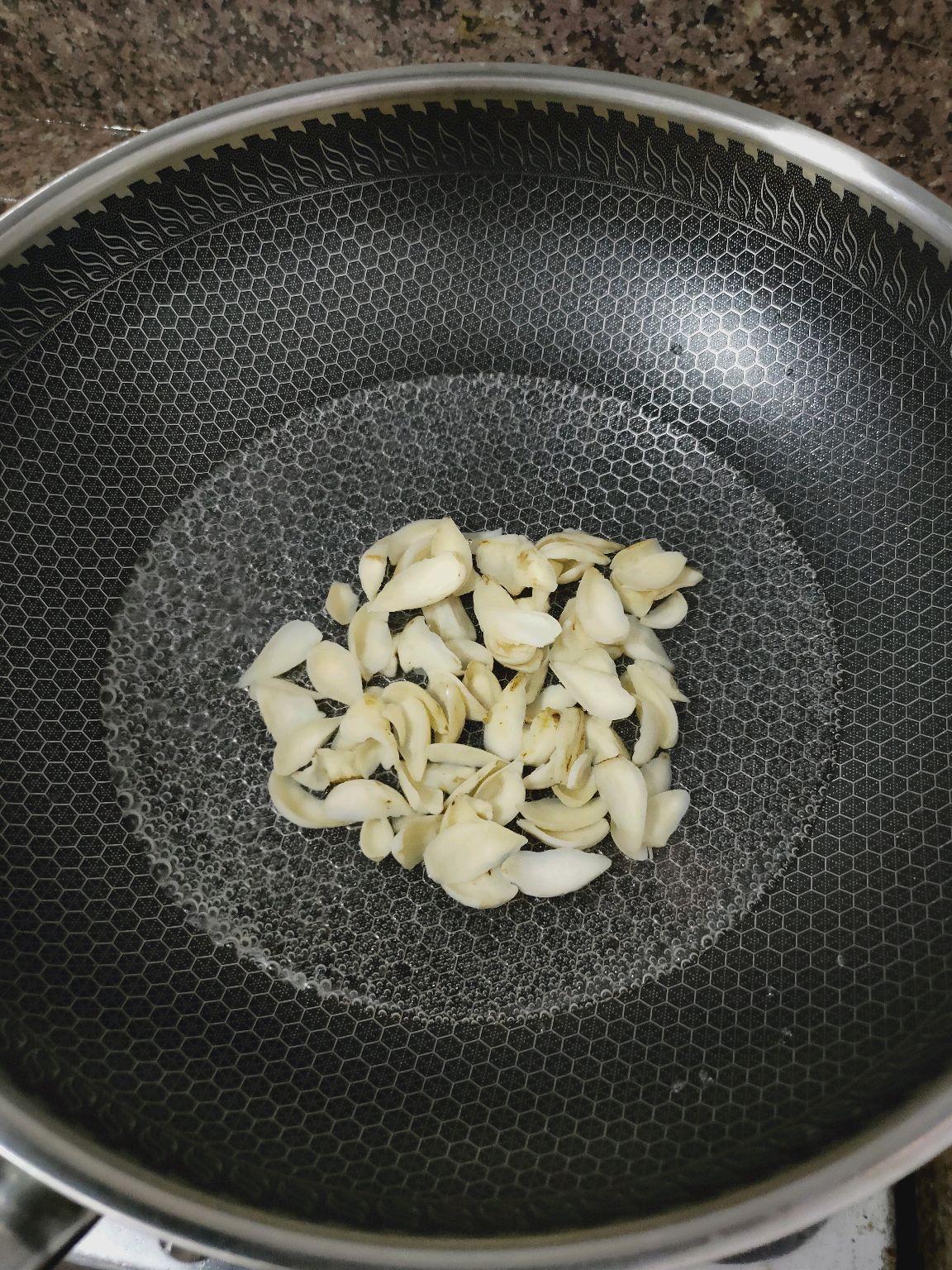百合鸡蛋甜汤