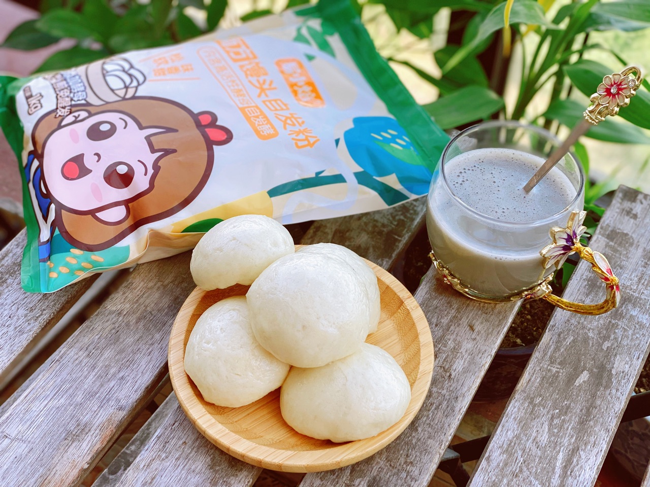 白花花的广东馒头