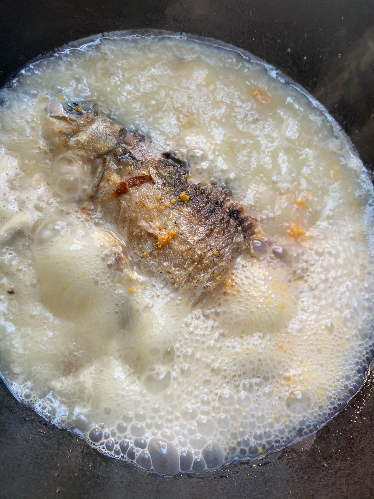 白鲫鱼汤