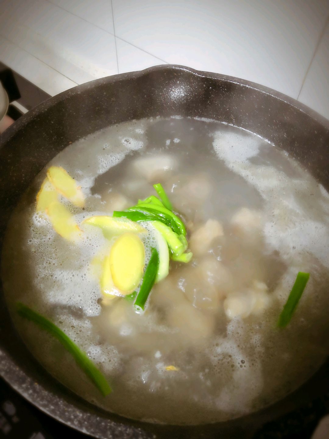 白萝卜排骨汤（冬季必备）