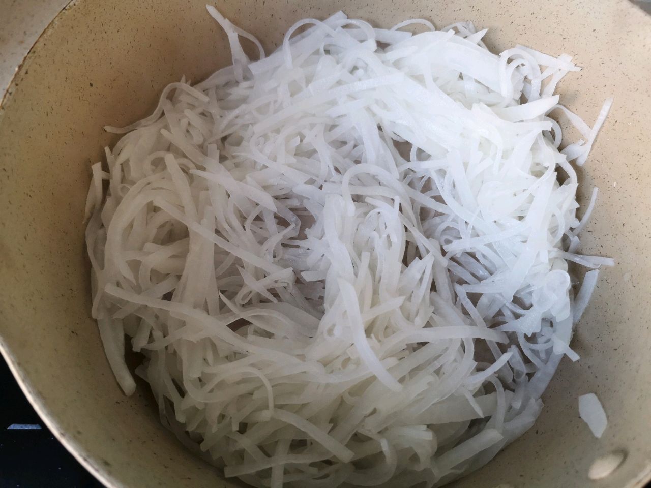 白萝卜丝鸡蛋汤
