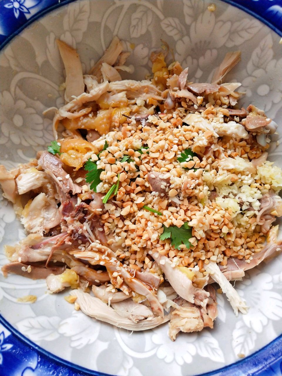 白切鸡吃腻了，试试盐焗手撕鸡