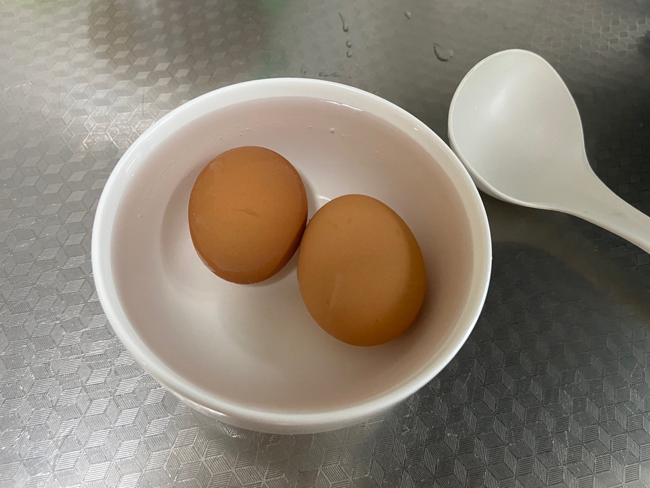 白水煮鸡蛋