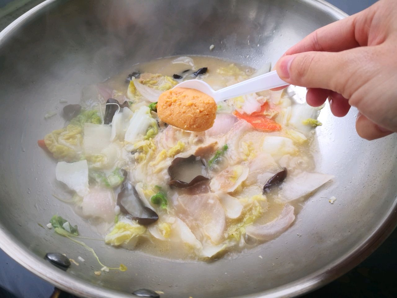 白味噌汤面鱼