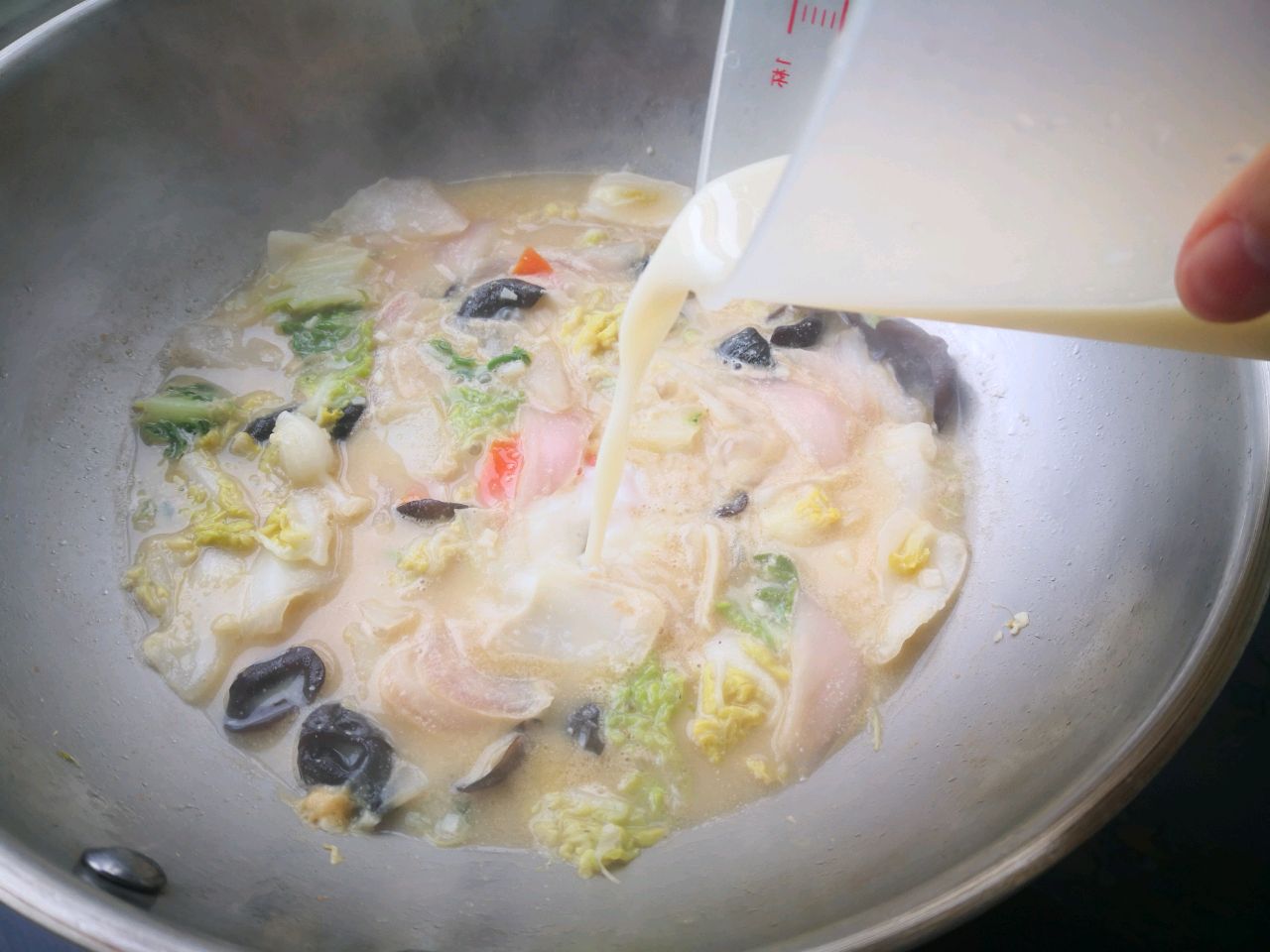 白味噌汤面鱼