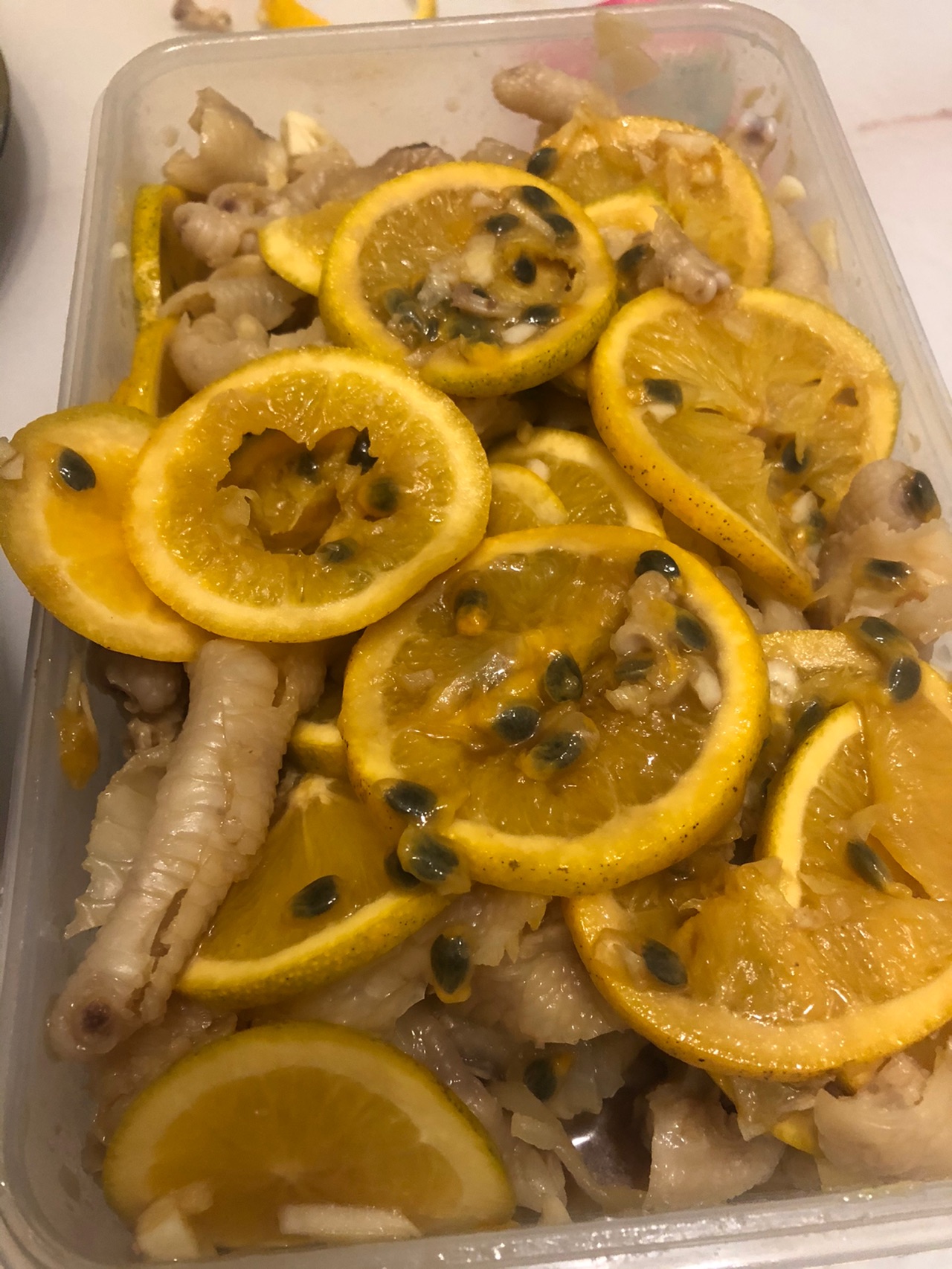 百香果橙子泡鸡爪