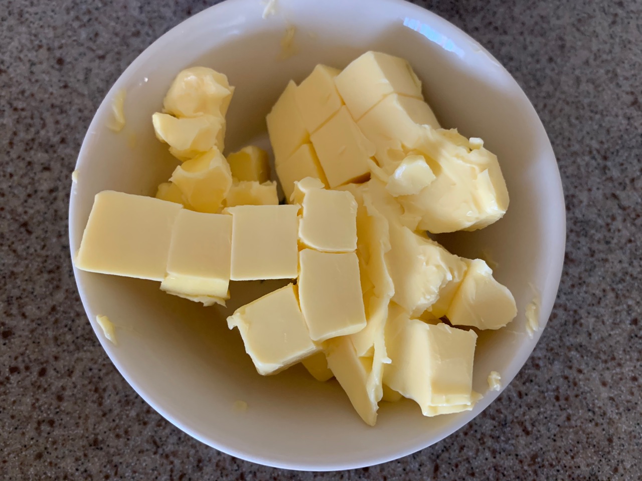 百香果葡萄干磅蛋糕