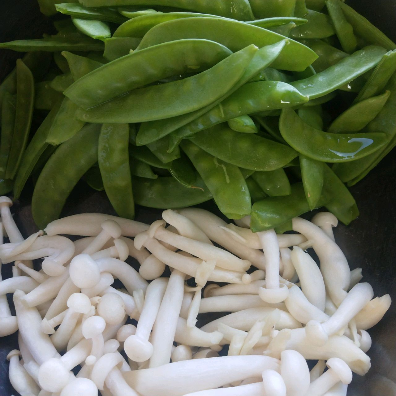 白玉菇炒荷兰豆