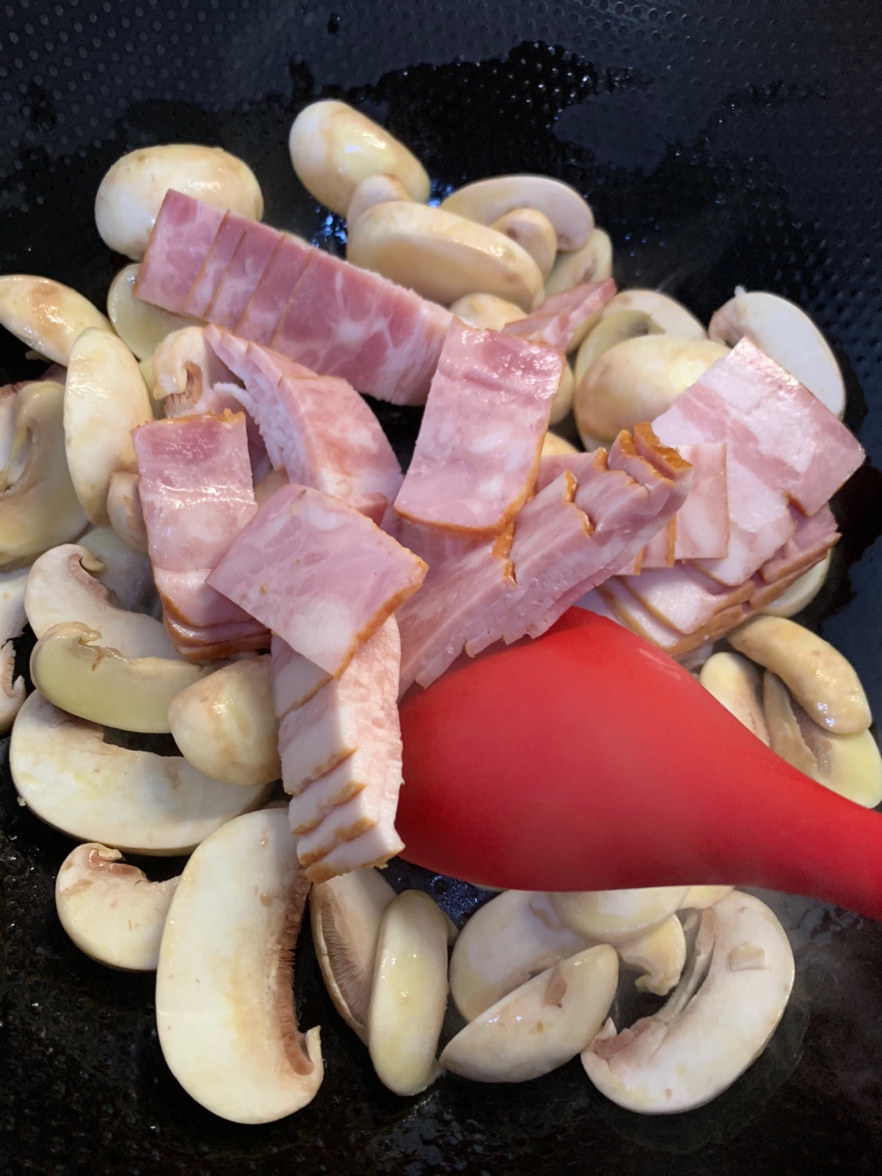 白汁口蘑炖鸡肉
