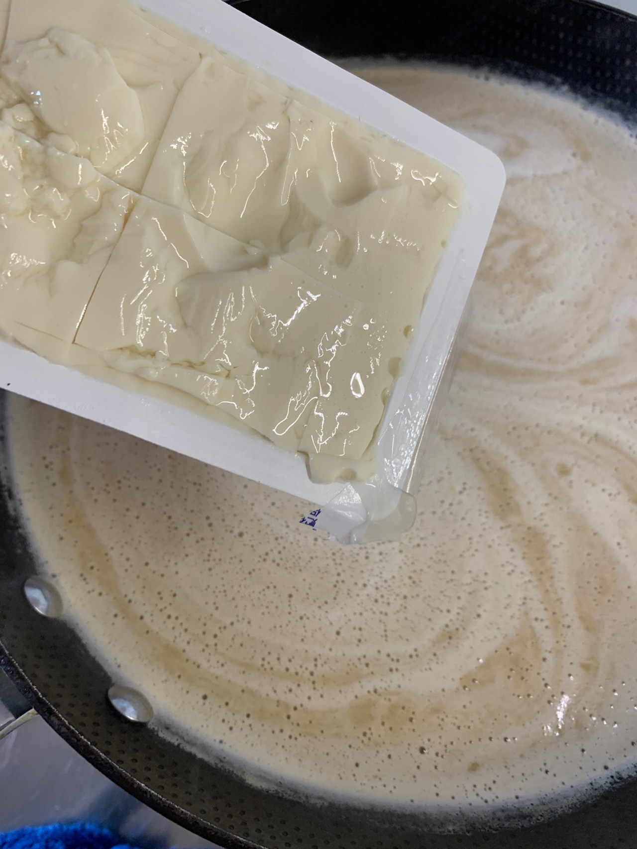 白汁麻酱豆腐白菜汤