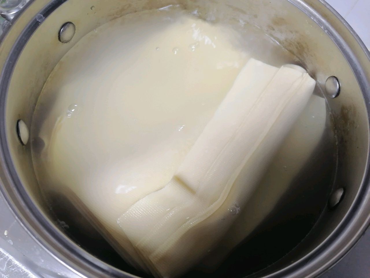拌个鸡汁卤豆皮