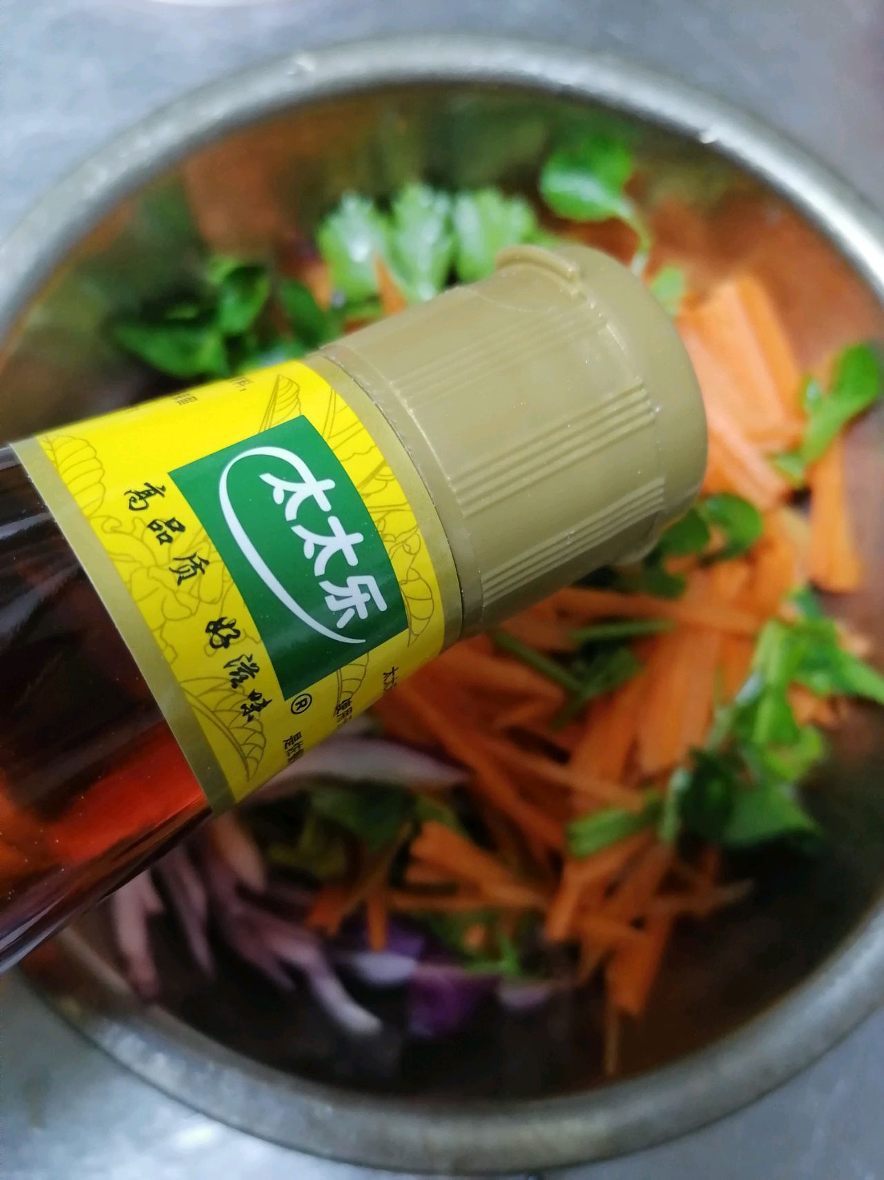 拌个鸡汁卤豆皮