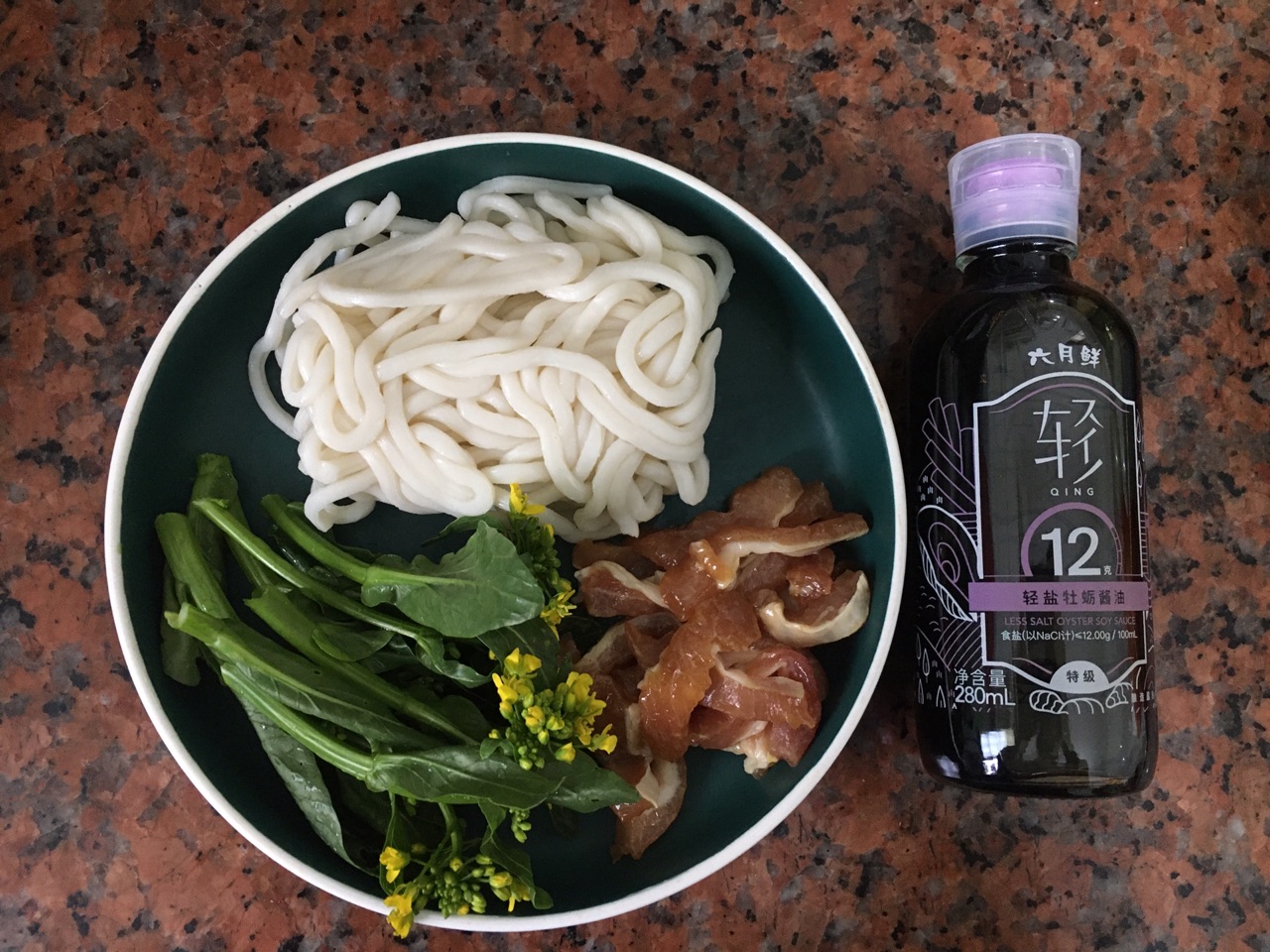 板筋菜心炒乌冬