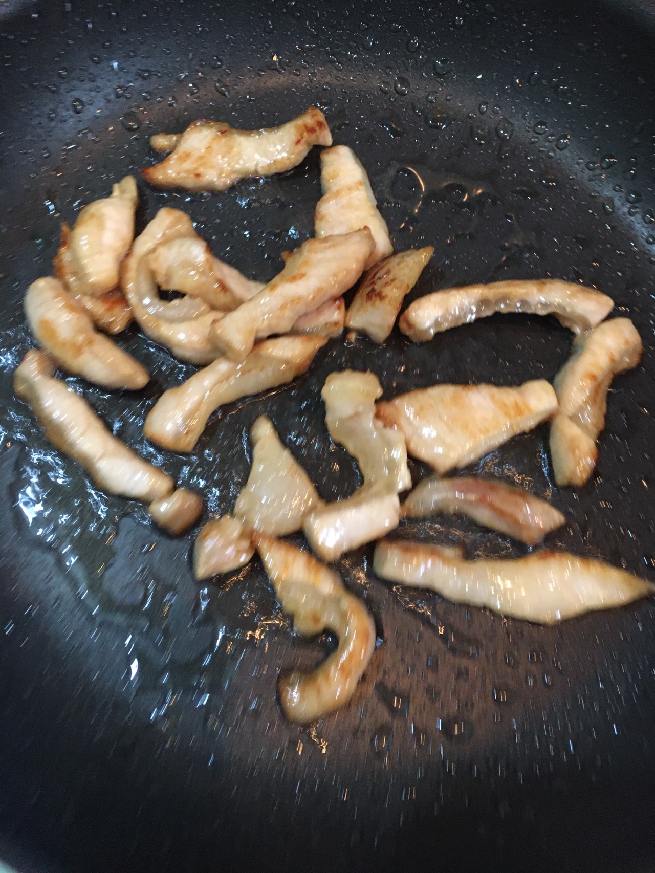 板筋菜心炒乌冬