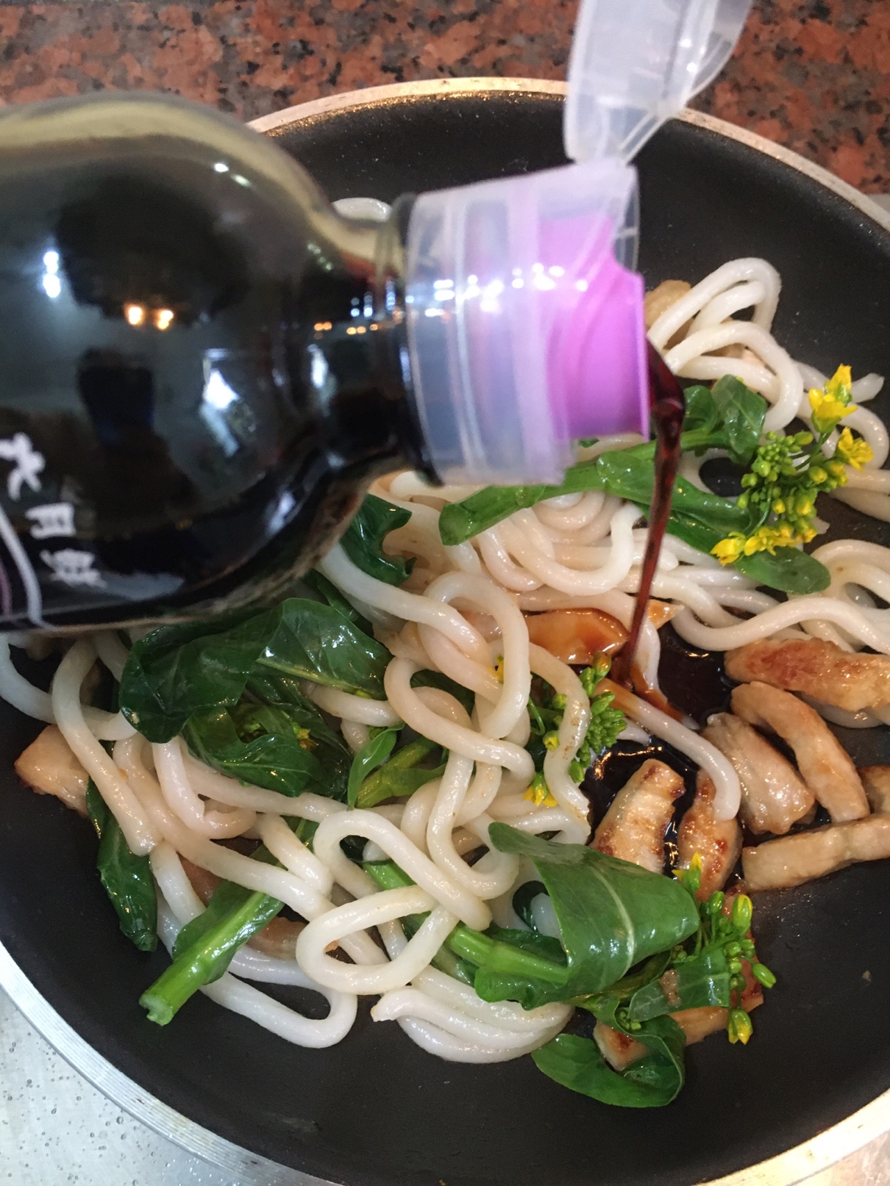 板筋菜心炒乌冬
