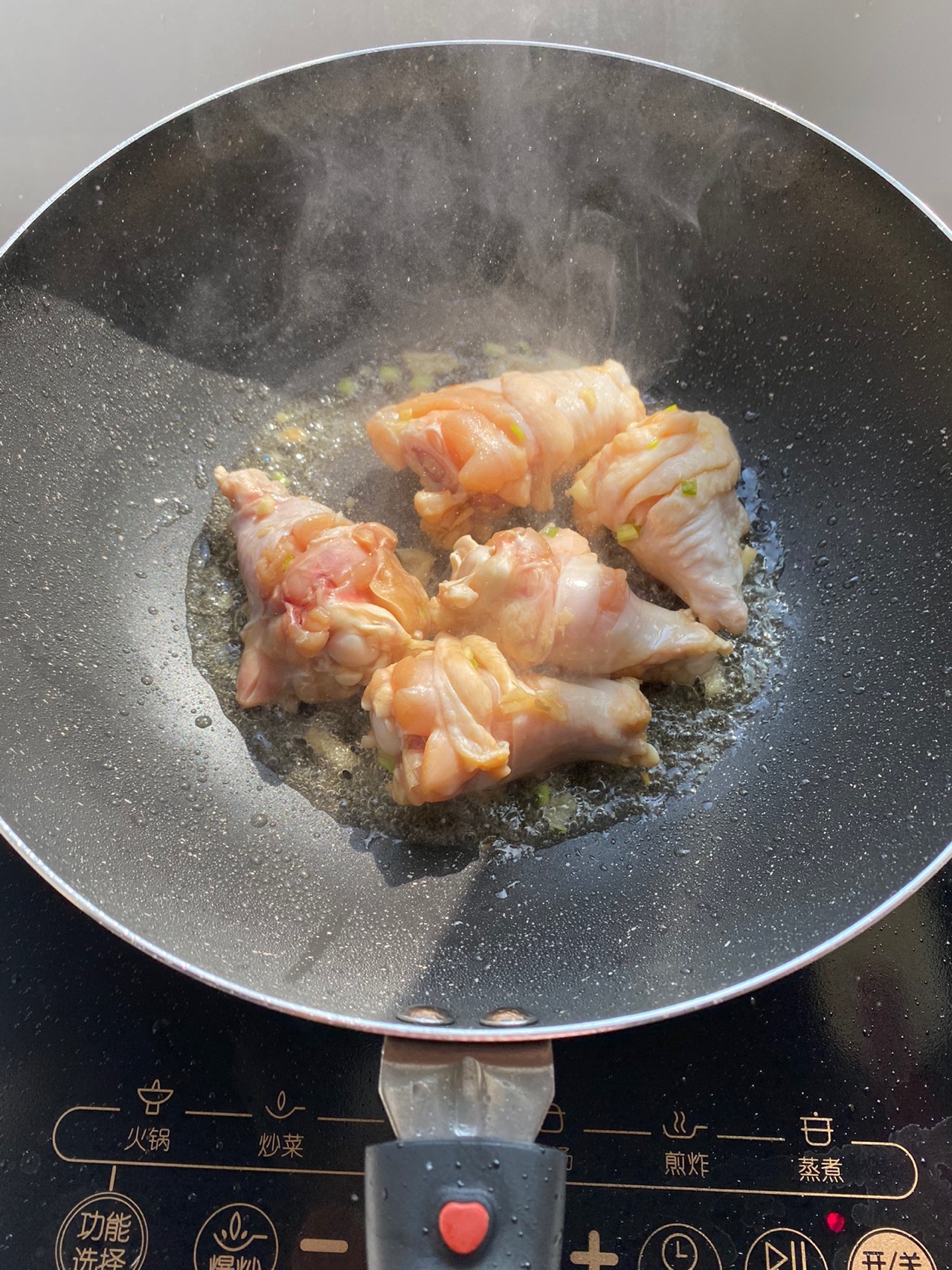 板栗红烧鸡翅根