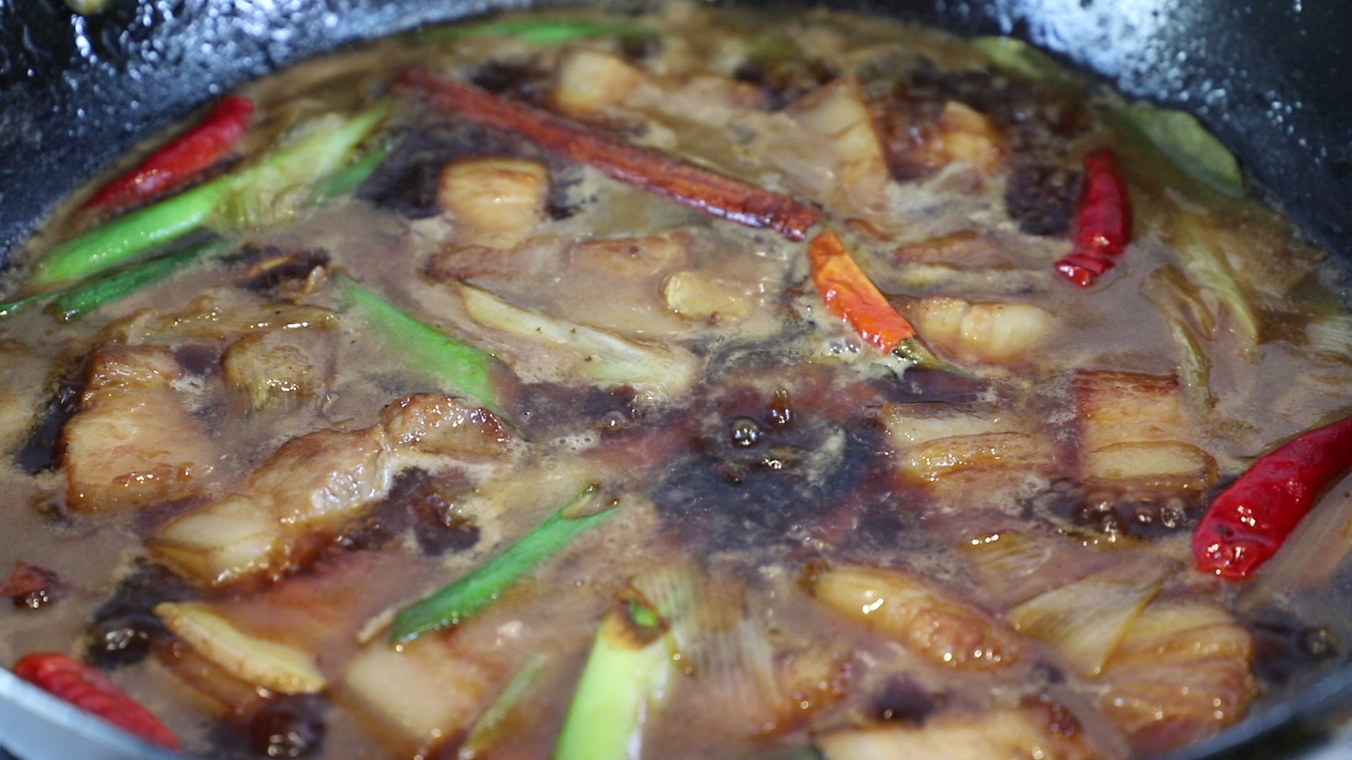 板栗红烧肉
