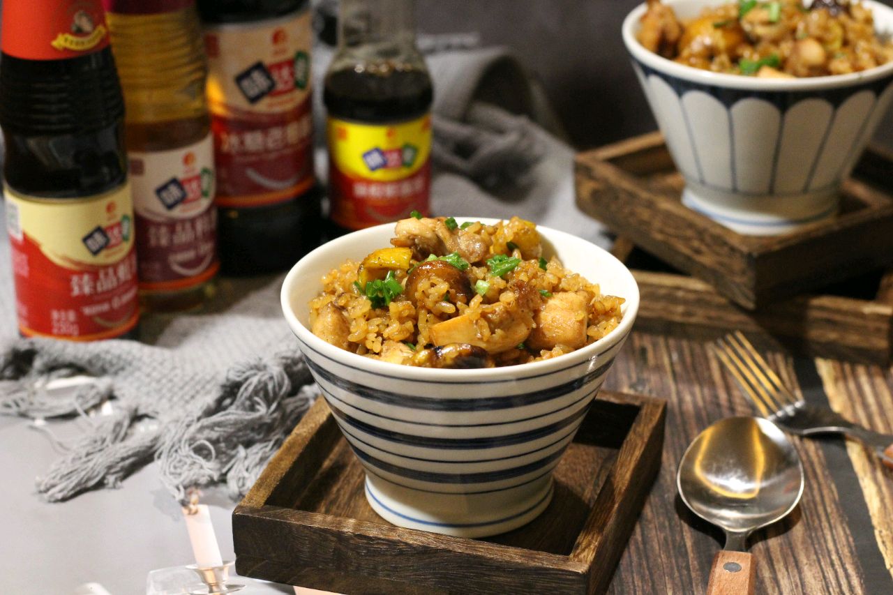 板栗焖鸡饭