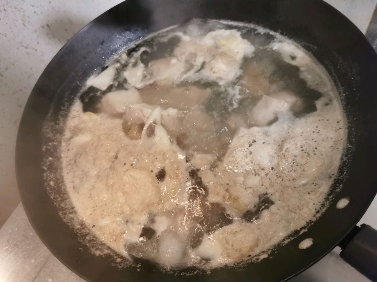 板栗排骨海带汤