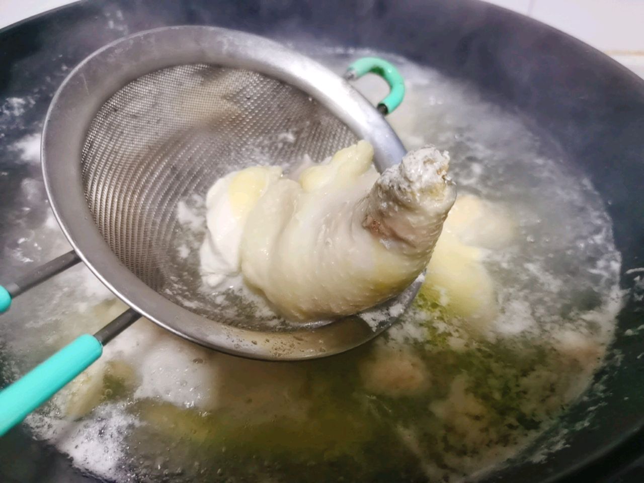 板栗山药煲鸡汤