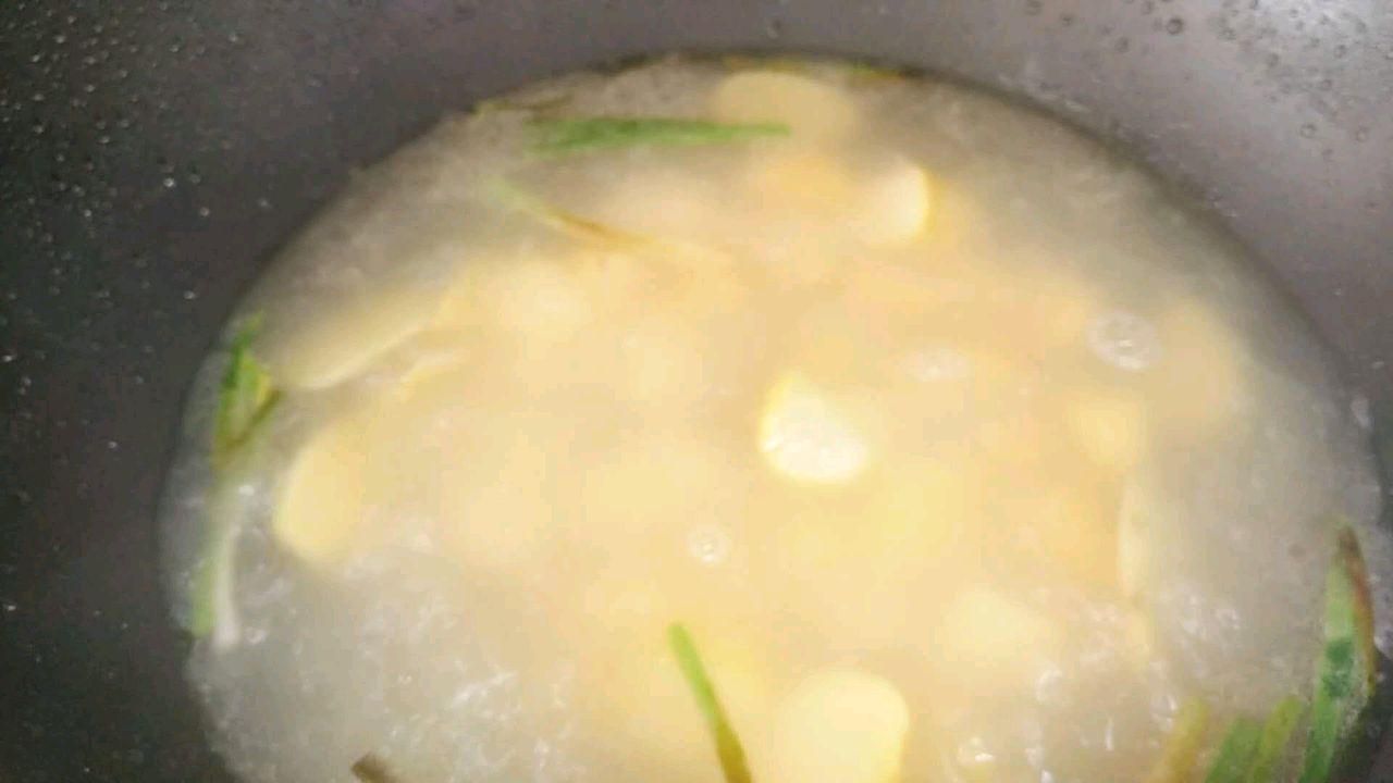 板栗煮白菜