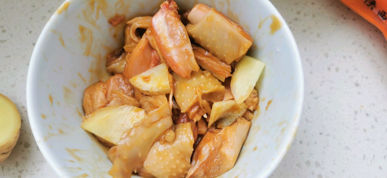 宝宝版菌菇鸡腿饭