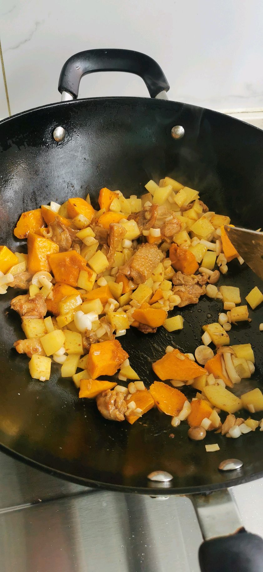 宝宝版菌菇鸡腿饭
