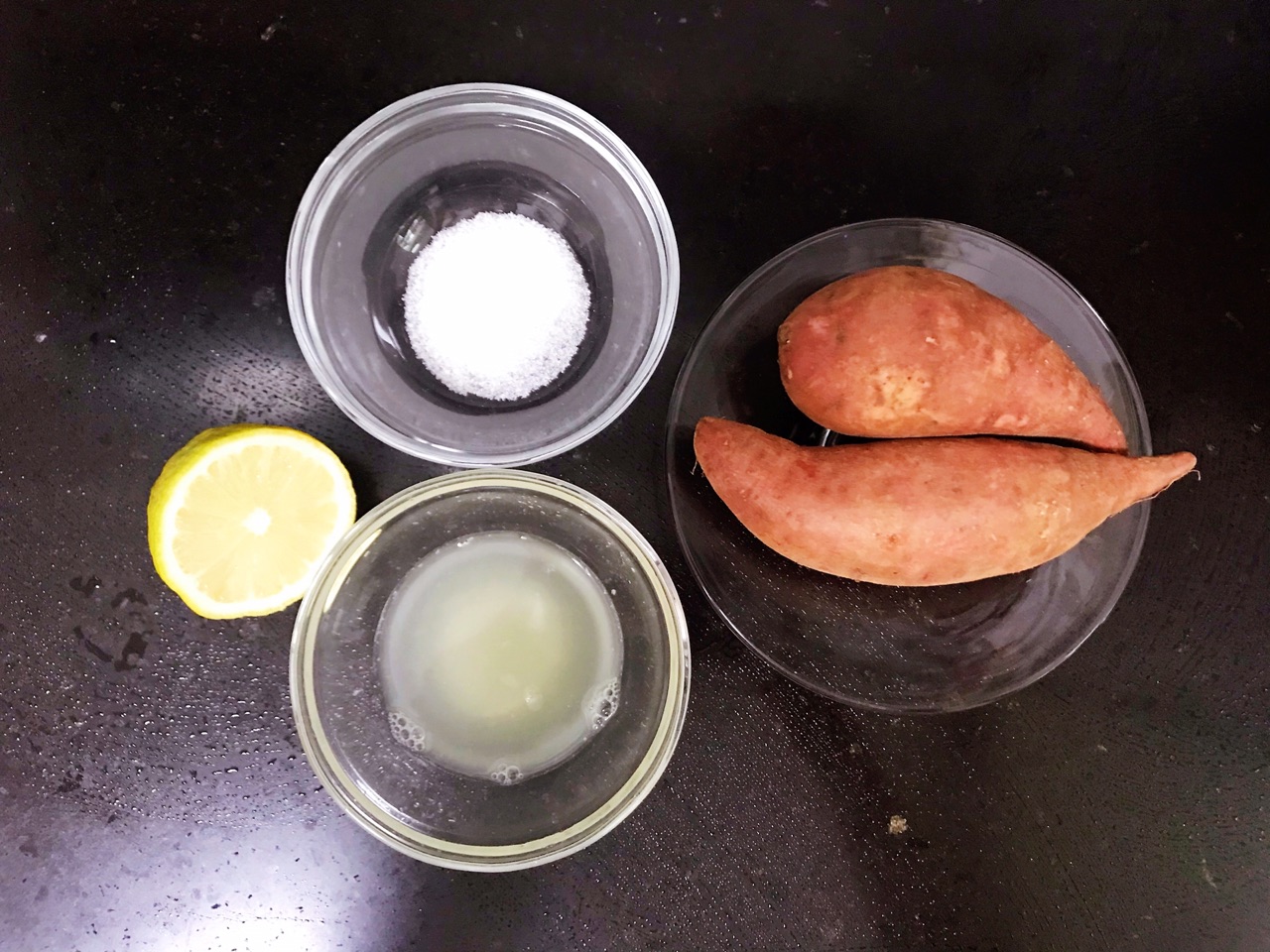 宝宝便秘食谱-酸甜柠檬红薯汤