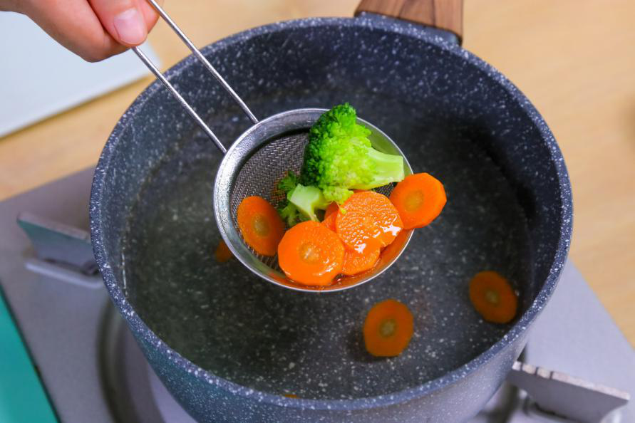 宝宝辅食-鸡肝杂蔬粥