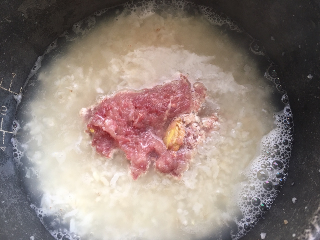 宝宝辅食：牛肉加猪肉胡萝卜粥