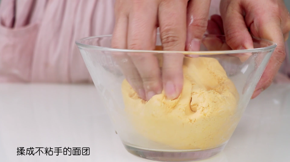 宝宝辅食，芝麻南瓜饼